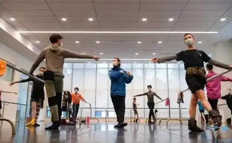 视频播放器 前端开发：Clappr API详解及其在提升视频播放体验中的应用