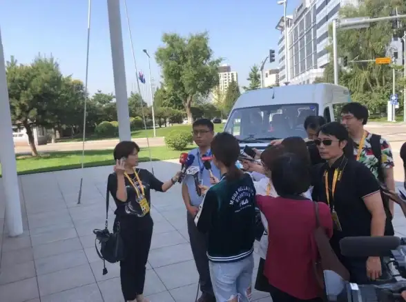 还在为局域网传文件发愁？试试飞鸽传书，3MB/s极速共享！