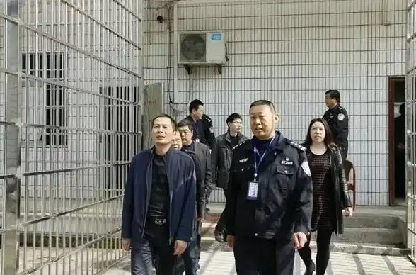 通讯聊天+商务办公，飞鸽互联查工资条app难道不是你的全能助手？