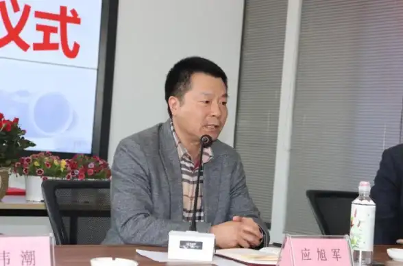 心理揭秘 深度解析 角色探秘 揭开《黄金四目》狂章背后的惊天秘密！