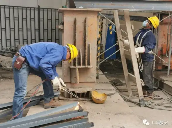 还在为孩子的学习设备管理发愁？作业帮智能APP一键管控多设备，学习进度实时同步！