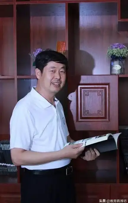 创新科技🌟小米8探索版：极致创新体验，开启智慧新纪元