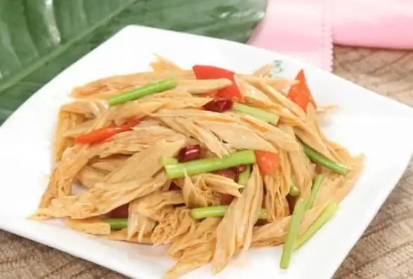 还在为不会做菜发愁？这款丰富的美食APP让你秒变大厨！