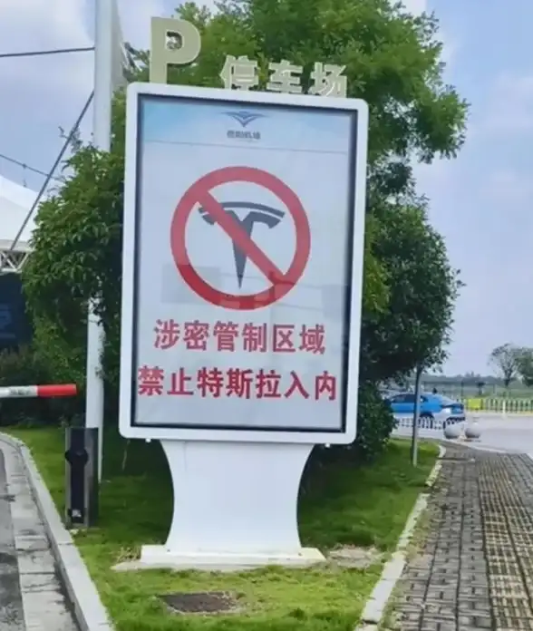 手机就能操控智能摄像头？荣耀小哨兵APP满足你的需求！