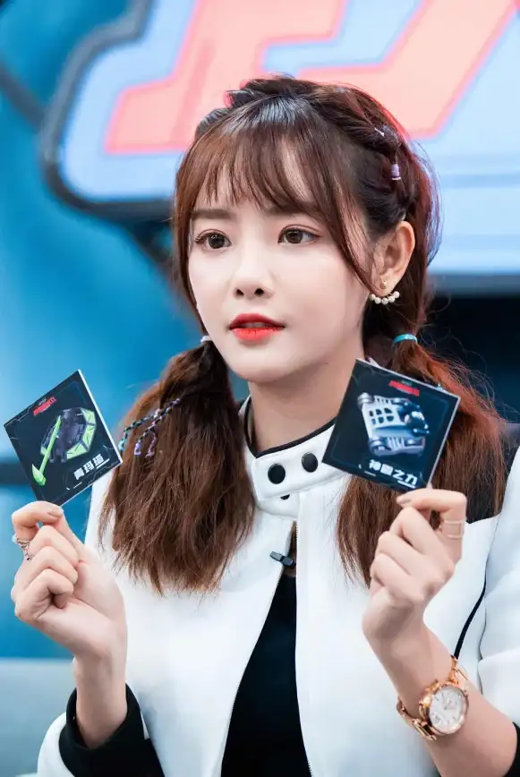 游戏策略🎮装备解析🎯干将与废铁装备深度对比分析
