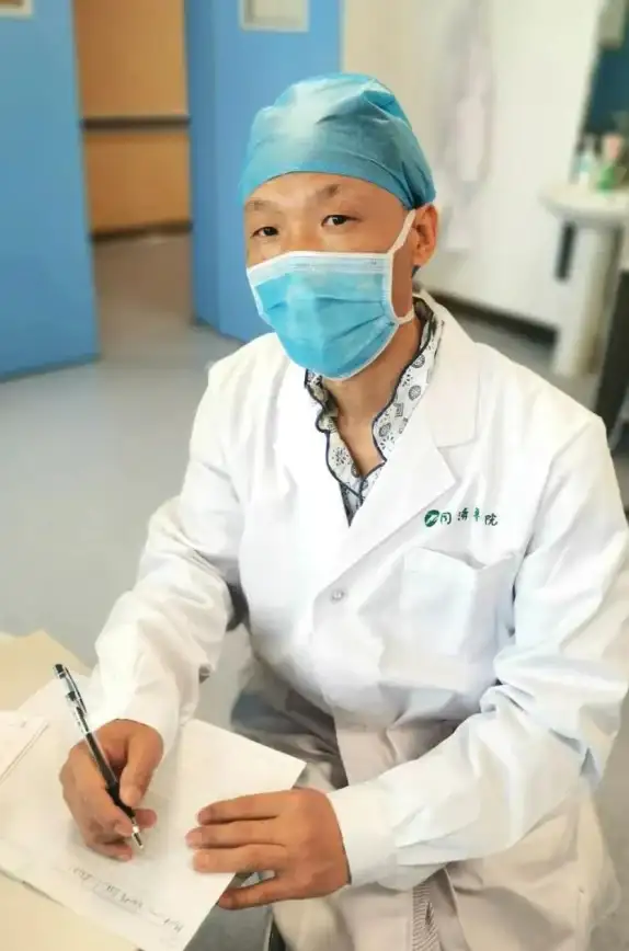 想随时随地学习医学知识？医教管理APP让你轻松掌握教学资源！