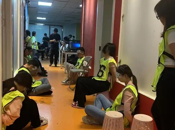 一个人唱不过瘾？和朋友一起嗨唱，这款APP满足你所有需求！