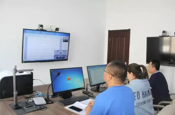 电脑故障排查📌实用指南：小鱼带你轻松解决日常电脑问题