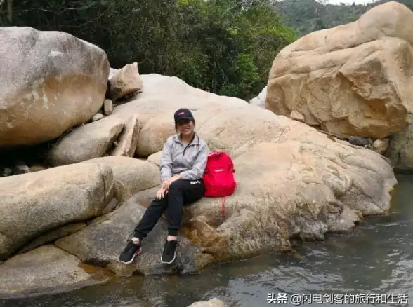 旅行时怎能没有详细攻略？口袋导游APP不就是你的贴心语言向导吗？