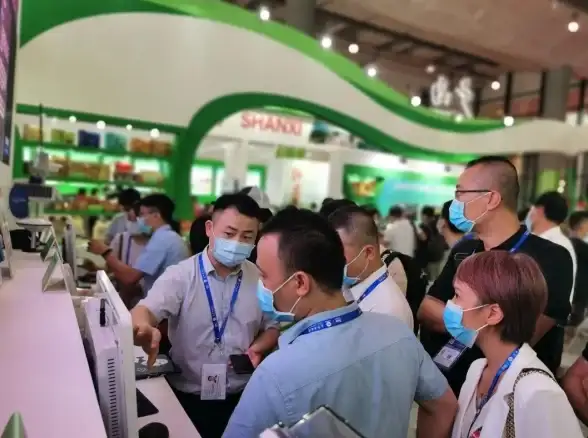 还在为QQ飞车操作不够流畅而烦恼？何不试试掌上飞车这款专业的游戏辅助软件？