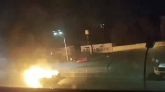 地铁逃生手雷与榴弹使用效果对比