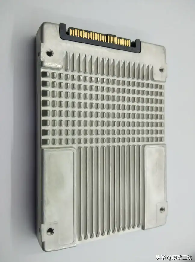 SSD科普🔋寿命揭秘｜亲身测试带你了解SSD固态硬盘的真实使用年限
