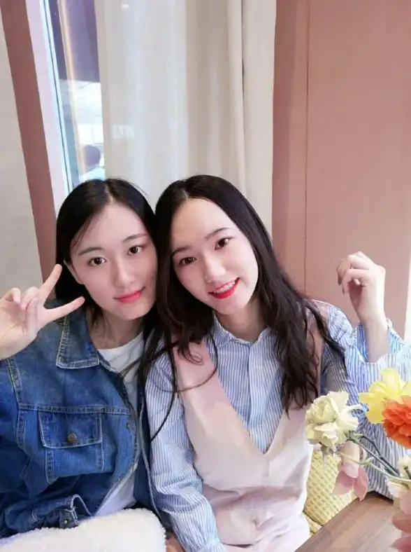 想要一键美颜+多样模板？这款相机APP让你轻松拍出大片感！