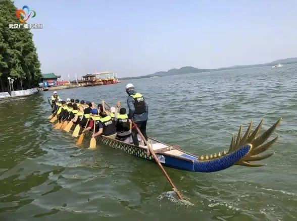 地铁逃生直道与弯道效率哪种更高