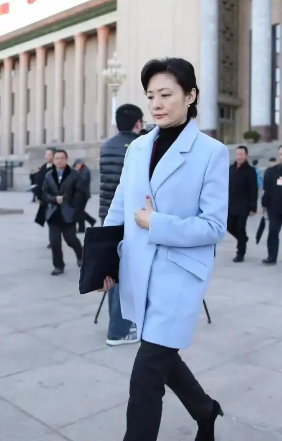 还在为修图烦恼？醒图APP一站式满足你的所有美化需求！