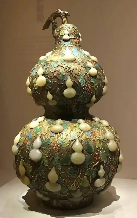 还在为错过故宫展览遗憾？故宫展览APP让你足不出户尽享珍宝盛宴！