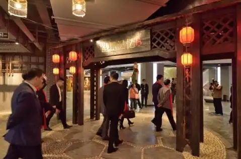 还在为购物选择烦恼？云集APP精选高性价比商品，满足你的多样需求！