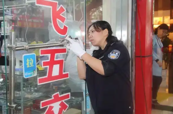 想轻松留住每次旅行的精彩？让足迹时光机成为你的专属时光记录仪！