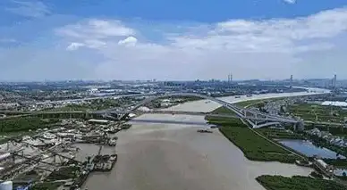想实现自动焦点追踪和全景航拍？大疆荔枝APP的智能航点功能你体验了吗？