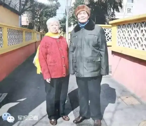 夜行必备｜探索之光✨便携手电筒，陪你探索每一个夜色