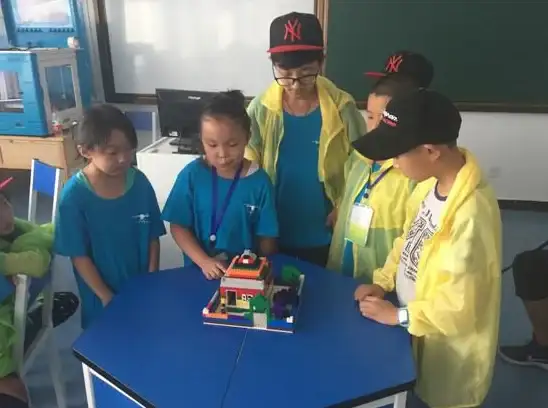 还在寻找专业模型创作与分享平台？模之屋APP让你轻松上传作品、欣赏佳作！