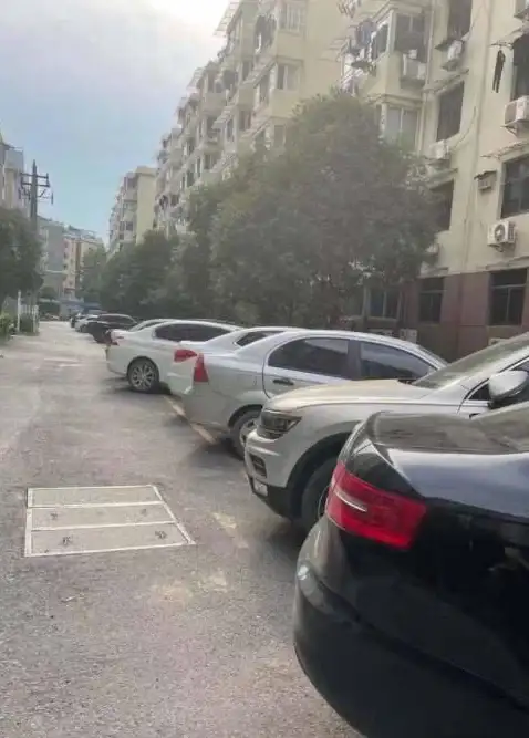 上下班停车总排队？包月功能让你出入更省心，还不快试试？
