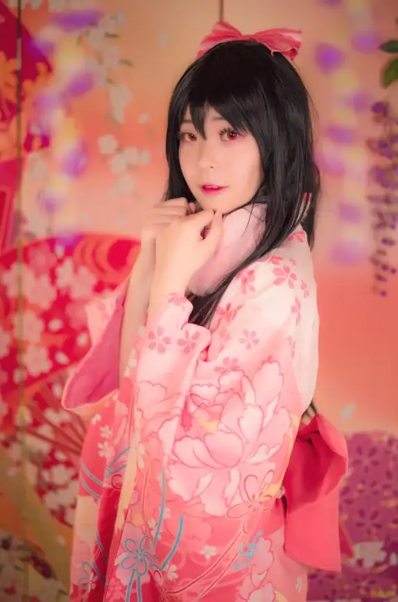 还在为静态照片缺乏生气而烦恼？试试魔兔live2d，一键让图片活起来！