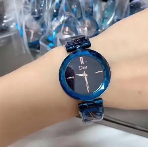 谁说手表不能刷抖音？这款迷你版APP，让你抬手即看，还不快来体验？