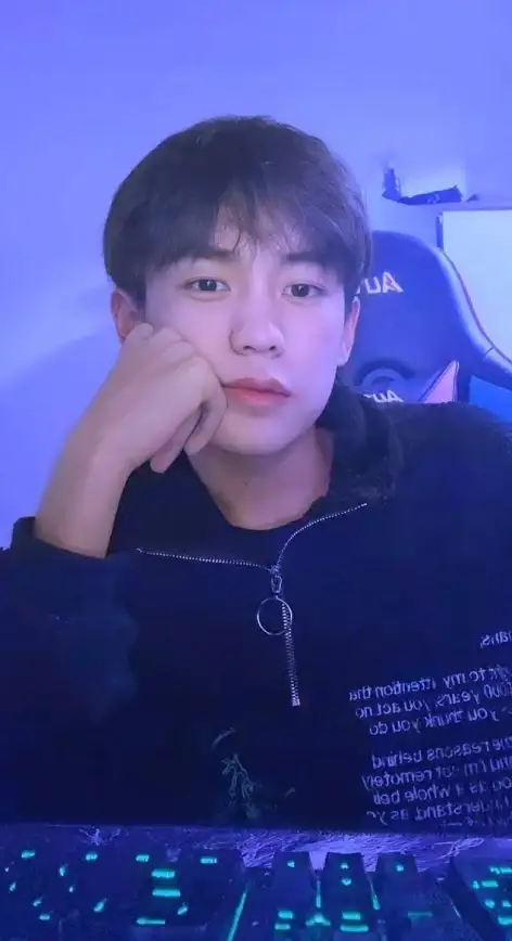 攻略🔥和平精英快速退出秘诀，教你瞬间秒退技巧！