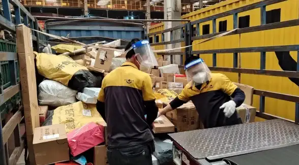 还在为快递查询烦恼？韵达快递APP一键查询，实时跟踪，寄件更便捷！