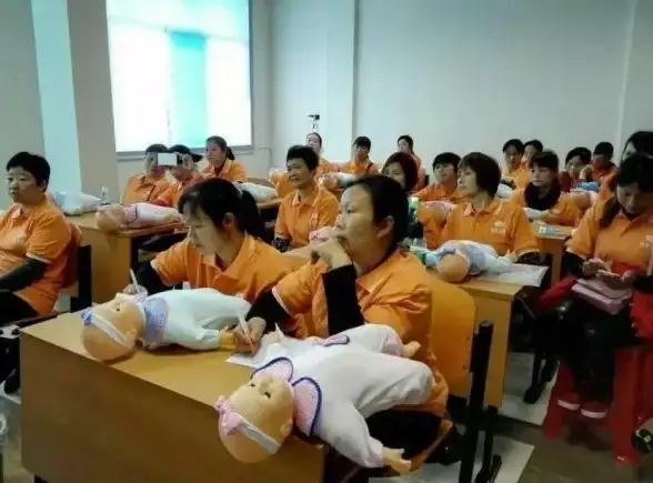 家里急需保洁或月嫂？试试超级阿姨app，30分钟快速上门服务！