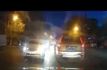 还在忍受百度网盘的龟速下载？试试加速APP，极速下载不是梦！